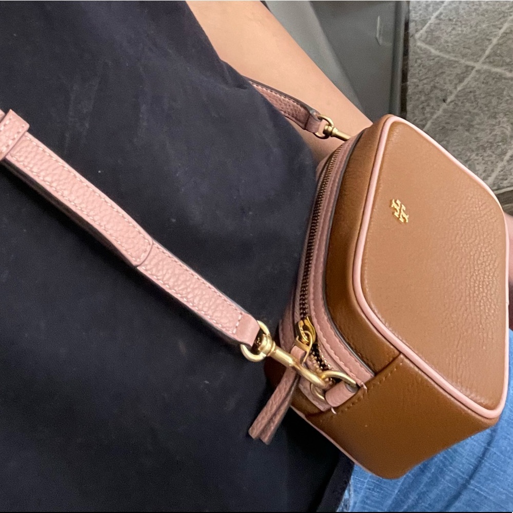 New ❤️ tory Burch leather camera bag crossbody brown - Picture 9 of 11